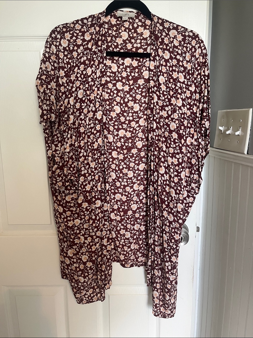 LOFT Floral Open-Front Kimono Cardigan in Mauve and Cream